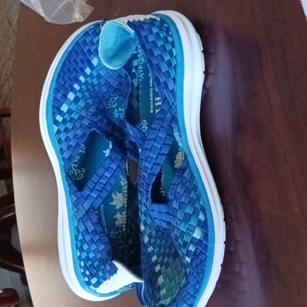Cobb Hill by New Balance size 9 ladies shoe